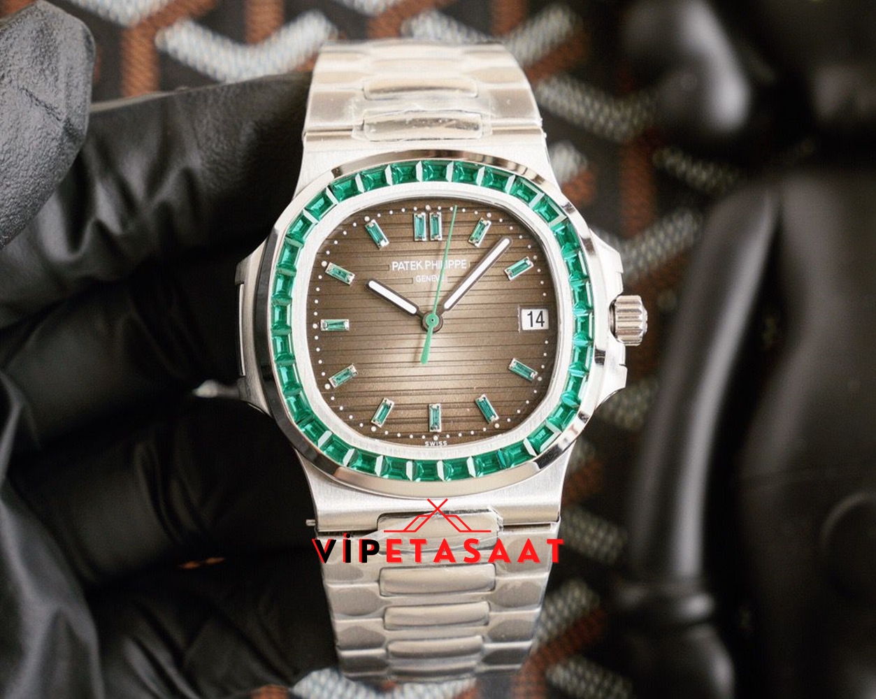 Patek Philippe Nautilus Ladies Kahve Bezel Yeşil Taşlı