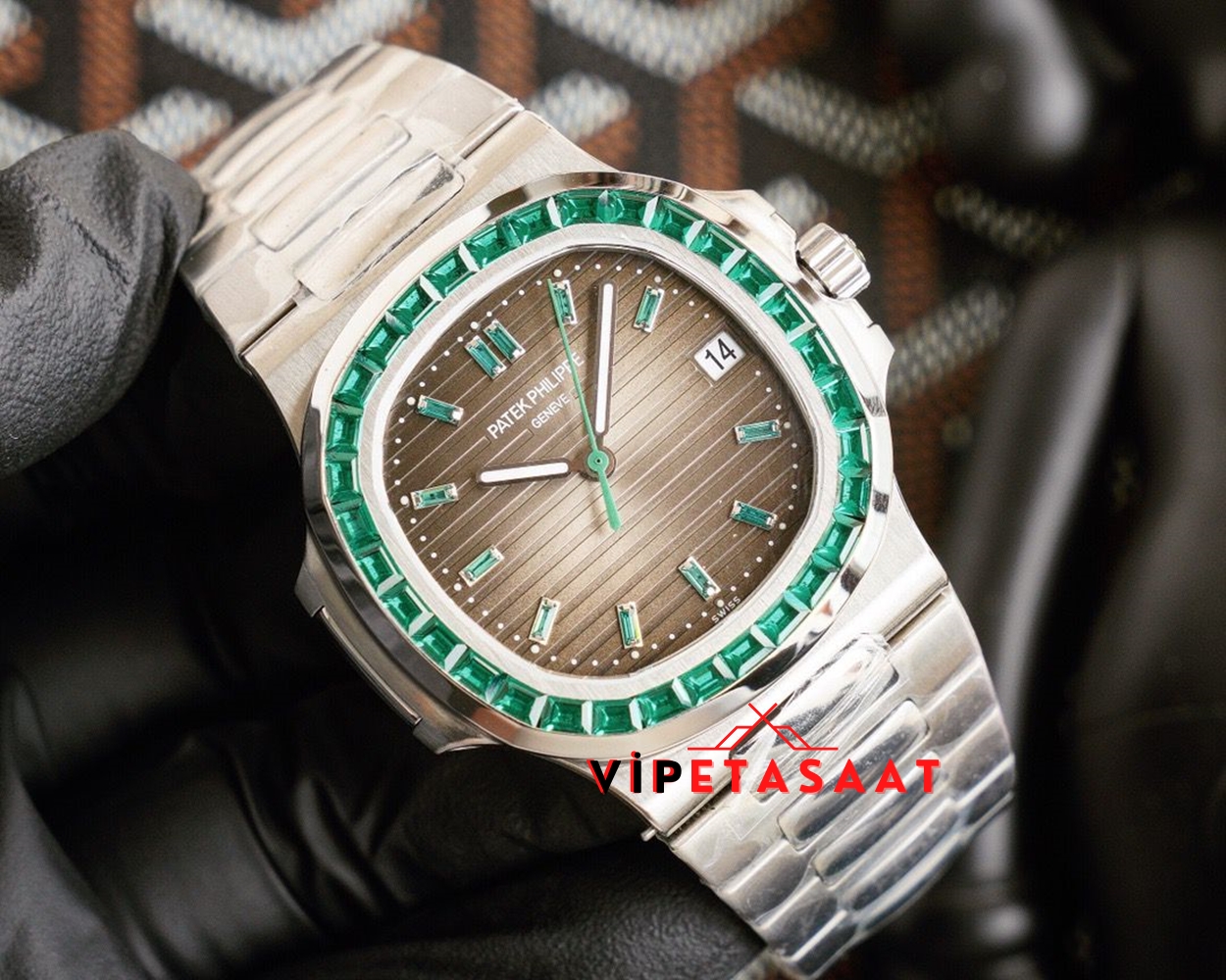 Patek Philippe Nautilus Ladies Kahve Bezel Yeşil Taşlı