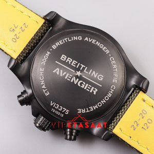 Breitling Avenger Chronograph E13383 Yeşil Kadran Titanyum Kasa ETA